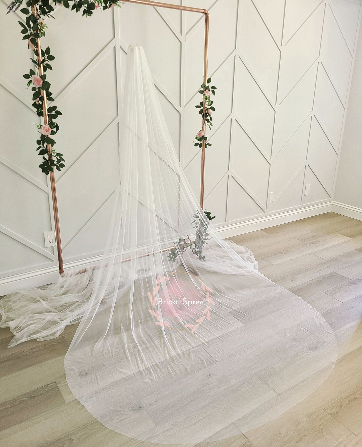 luxuriously soft simple long cathedral veil 